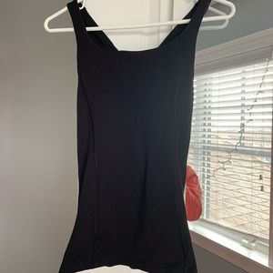 lululemon tank top w/ built in bra